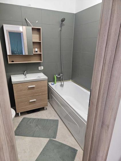 Apartament cu 2 camere decomandat în Lacul Morii