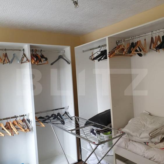 Apartament cu 4 camere decomandat în Tudor