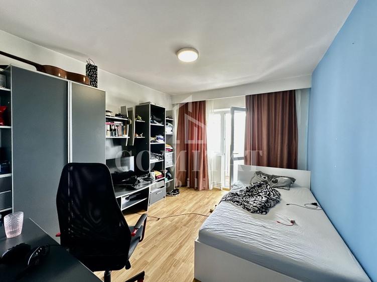 Apartament cu 3 camere decomandat, mobilat în Mănăștur