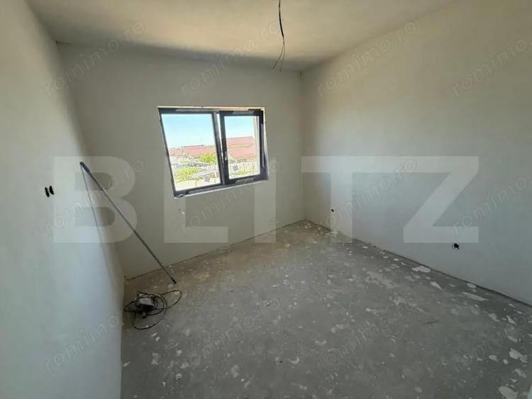 Casă cu 7 camere cu Teren 329 Mp în Central