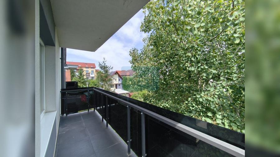 Apartament cu 3 camere decomandat, mobilat în Zorilor