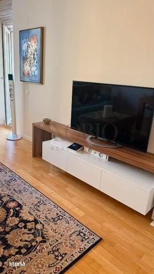 Apartament cu 3 camere în Tei