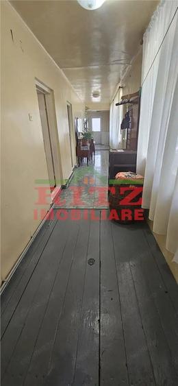 Casă cu 3 camere cu Teren 555 Mp în Central