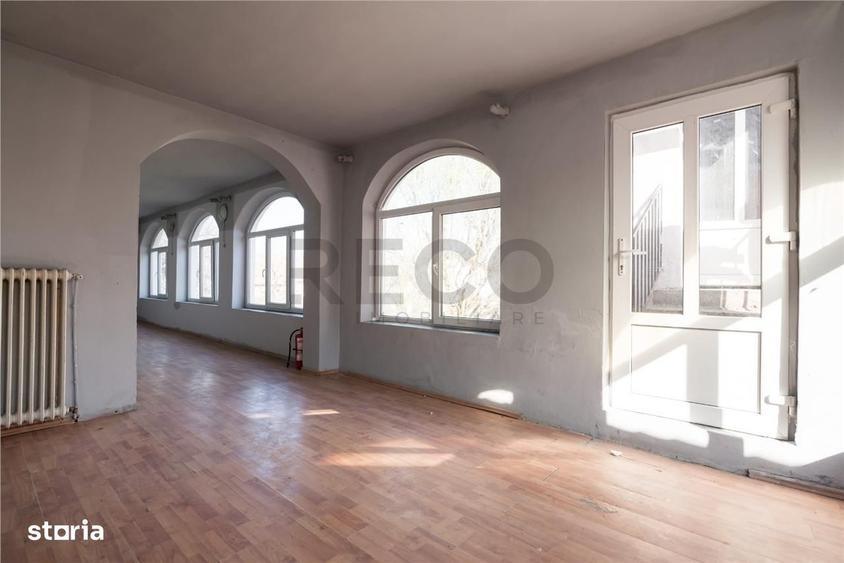 Casă cu 4 camere cu Teren 691 Mp în Central