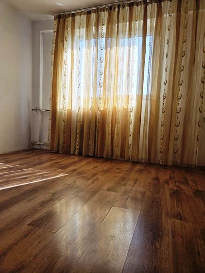 Apartament cu 2 camere decomandat în Drumul Taberei