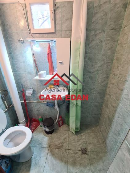 Garsonieră decomandată în Câmpina