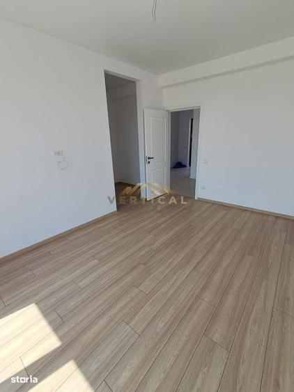 Casă cu 3 camere în Crețești