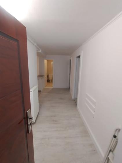 Apartament cu 3 camere decomandat, mobilat în Florești — fotografia 3