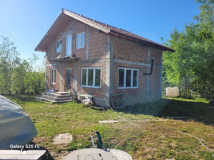 Casă cu 4 camere în Porumbacu de Sus