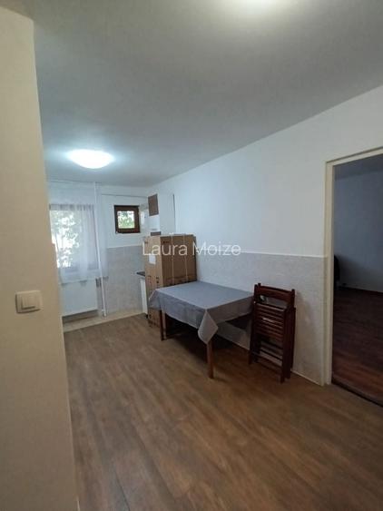 Ofer spre inchiriere apartament cu 2 camere zona Banca Nationala