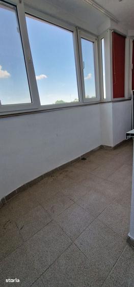 Apartament cu 4 camere decomandat în Gara