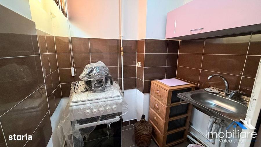 Garsoniera de vanzare Str. Venus, Petrosani | Etaj 3/4 - 3