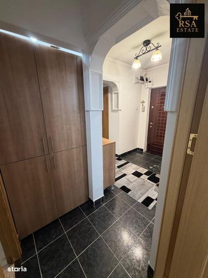 Apartament cu 3 camere în Traian