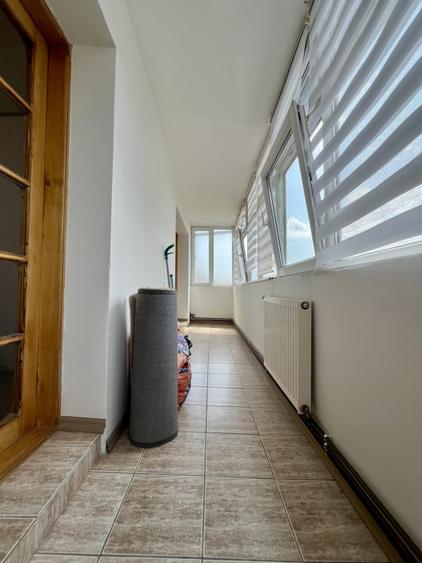 Apartament cu 3 camere decomandat, mobilat în Bucovina