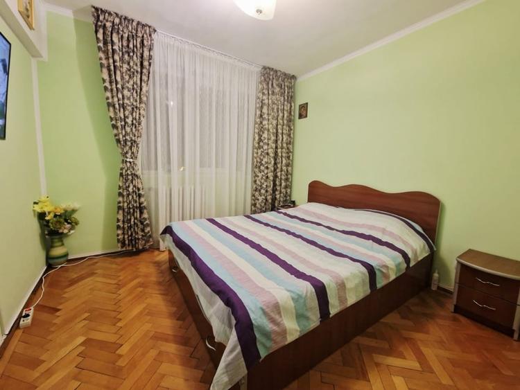 Apartament cu 3 camere semidecomandat, mobilat în Bucur Obor