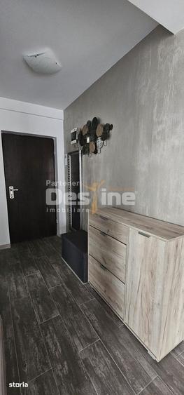 Apartament cu 3 camere, mobilat în Tomis Plus