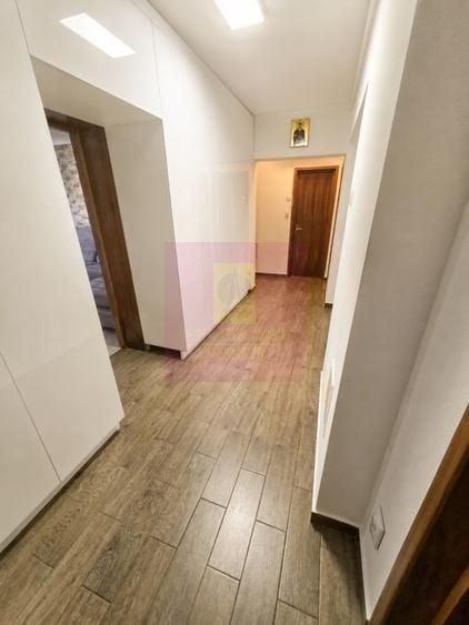Apartament cu 3 camere decomandat în Unirii