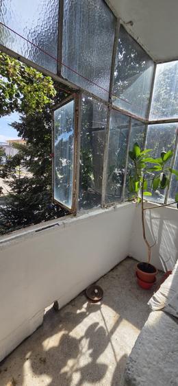 Apartament cu 2 camere decomandat în Negru Vodă