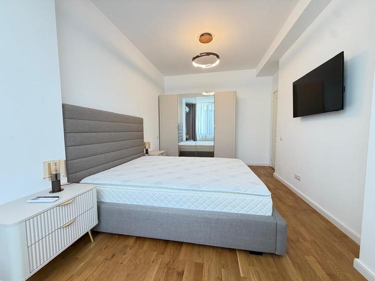 Casă cu 5 camere cu Canalizare în Sud-Vest