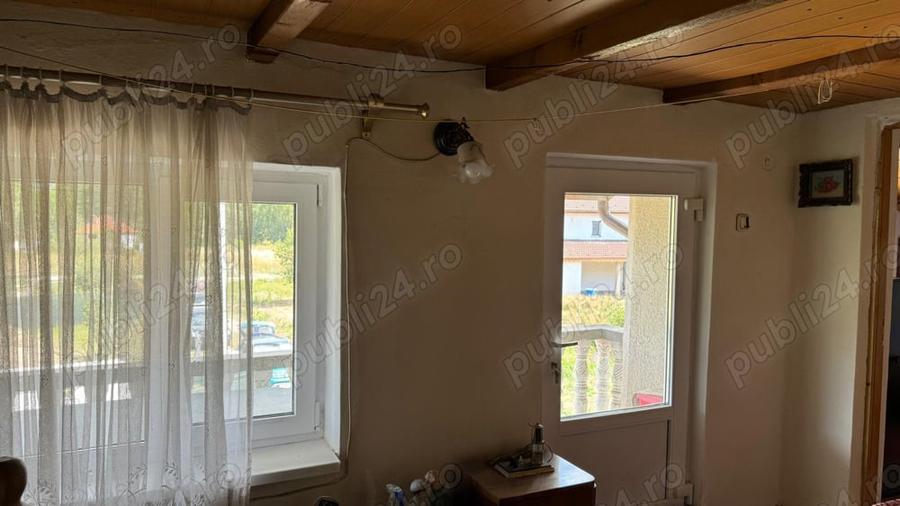 Casă cu 3 camere cu Teren 2037 Mp în Vulcan