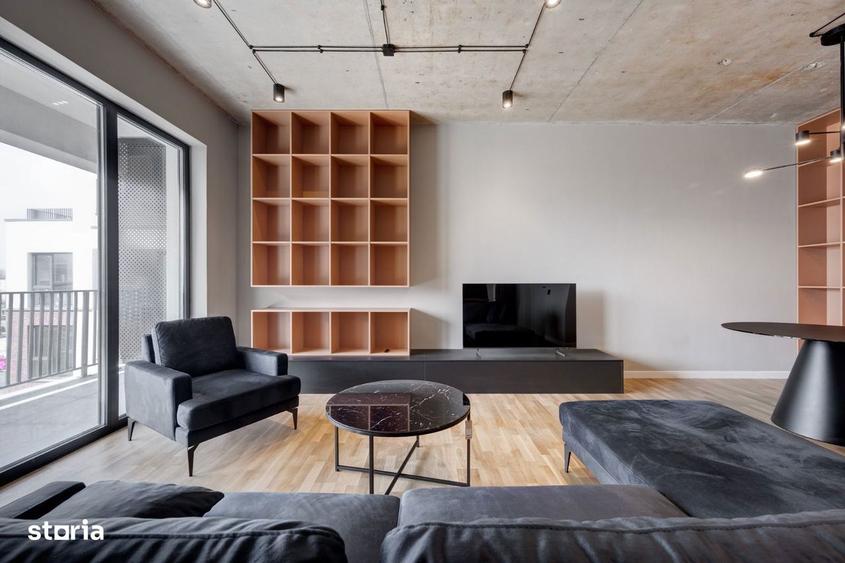 Apartament cu 3 camere, mobilat în Tei