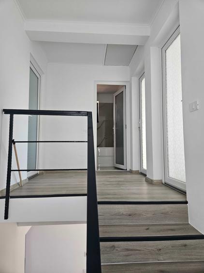 Casă cu 4 camere în Clinceni
