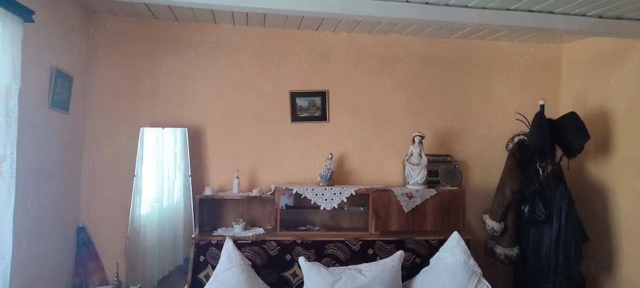 Casă cu 2 camere cu Teren 1511 Mp în Dolina