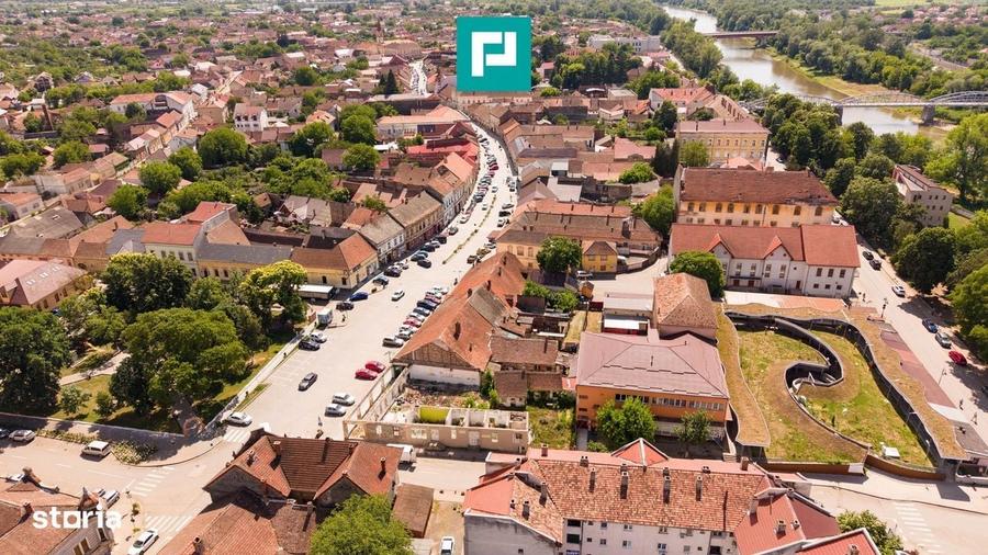 Spațiu comercial, în Central