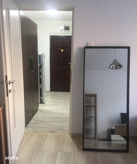 Garsonieră decomandată în Brâncoveanu