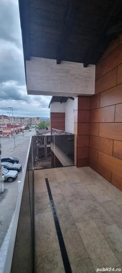 Apartament cu 2 camere decomandat în Curtea de Argeș