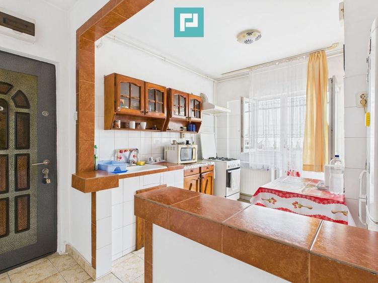 Apartament cu 2 camere decomandat, mobilat în Aradul Nou