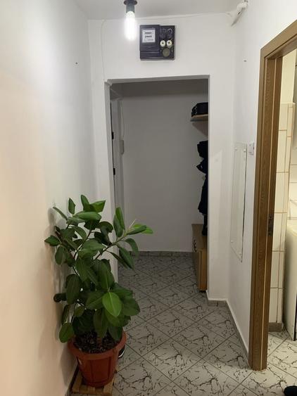 Apartament cu 2 camere decomandat în Gemenii