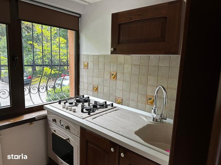 Apartament cu 4 camere în Ultracentral