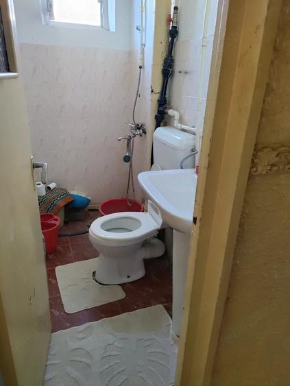 Apartament cu 3 camere nedecomandat în 5 Călărasi