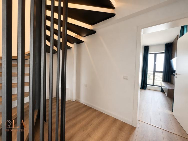 Penthouse cu 3 camere decomandat în Bragadiru