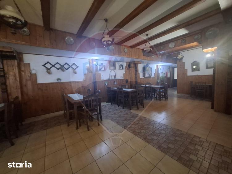 Spațiu comercial, de 1,300 mp, în Central