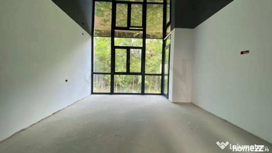 Casă cu 5 camere cu Teren 580 Mp în Bucov