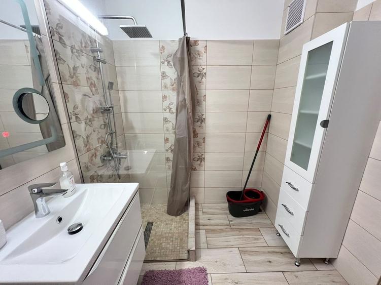 Apartament cu 3 camere decomandat, mobilat în Mănăștur
