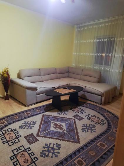 Apartament cu 2 camere decomandat în Mihai Bravu