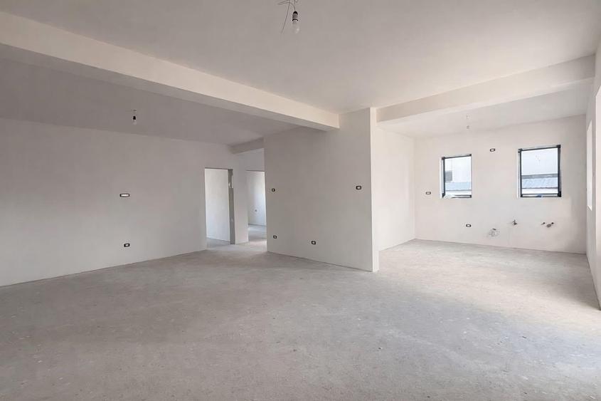 Duplex cu 3 camere cu Canalizare în Moșnița Nouă