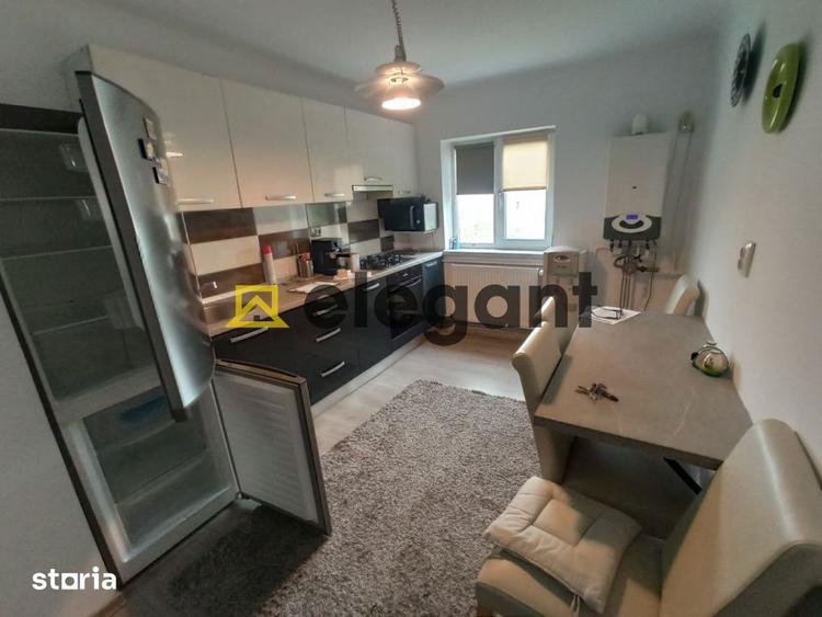 Apartament cu 3 camere decomandat, mobilat în Calea București