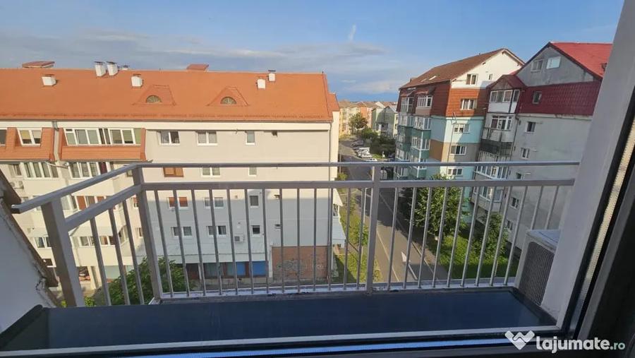 Apartament cu 2 camere semidecomandat în Terezian