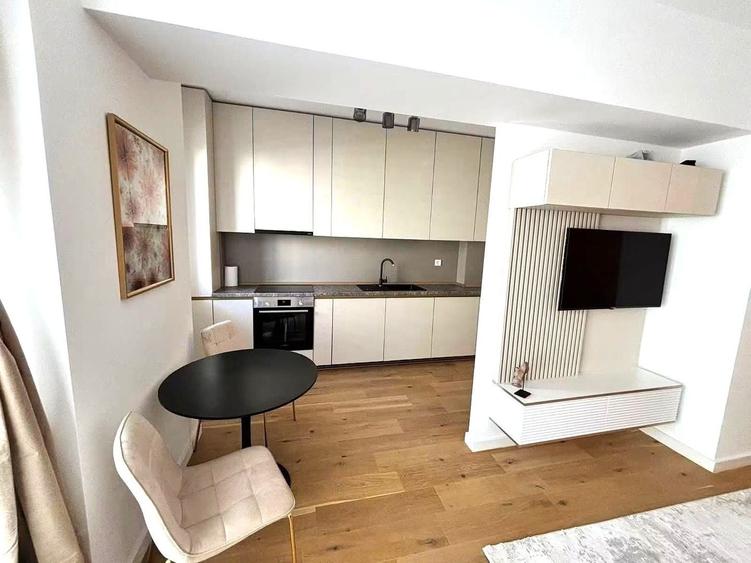 Apartament cu 2 camere decomandat, mobilat în Pipera