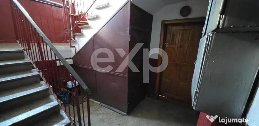 Apartament cu 2 camere semidecomandat în Micro 11