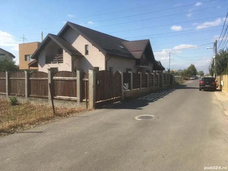 Casă cu 6 camere cu Teren 420 Mp în Poștei - Bucov