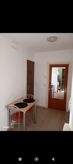 Apartament cu 2 camere semidecomandat în Exterior Vest