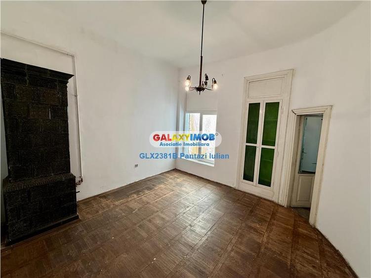 Apartament cu 2 camere decomandat în Calea Victoriei