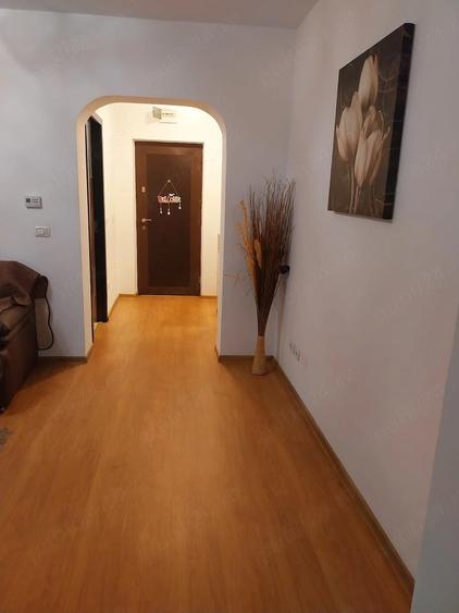 Apartament cu 2 camere semidecomandat în Gară