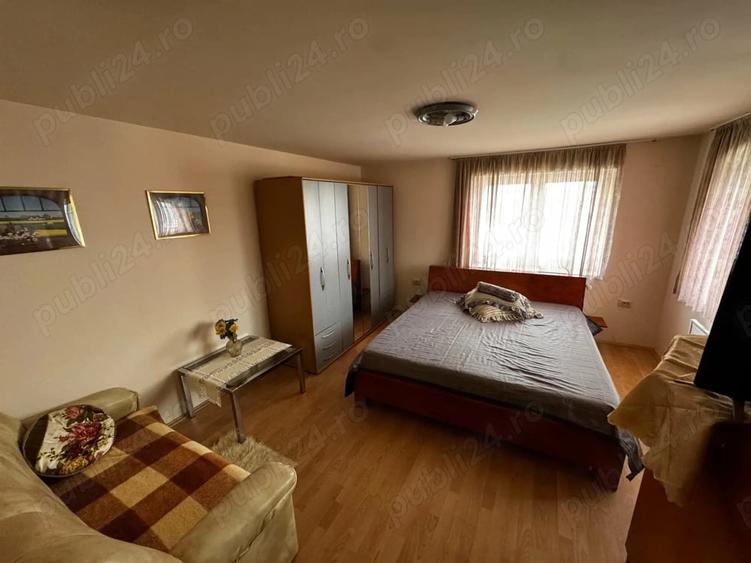 Casă cu 3 camere cu Teren 1890 Mp în Vâlcele