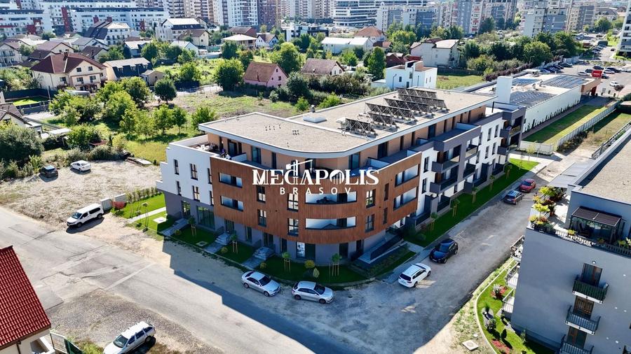 Apartament cu 2 camere decomandat în Tractorul